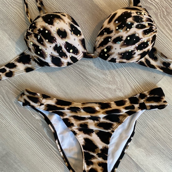 Bedazzled Animal Print Padded Bikini Size Small - Picture 2 of 8